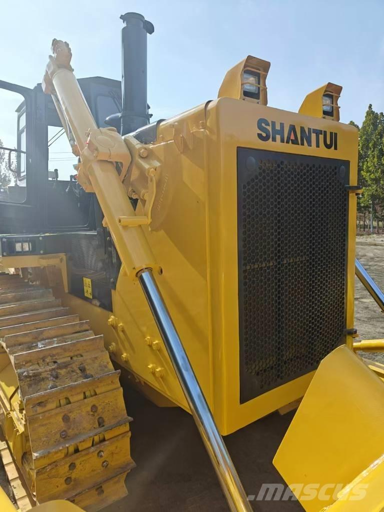 Shantui SD 32 Paletli dozerler