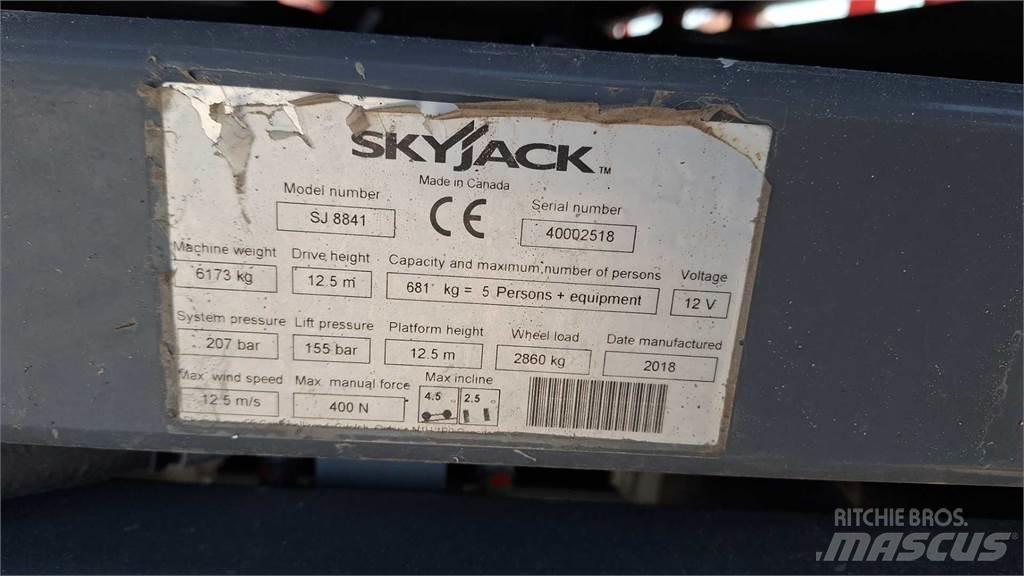 SkyJack 8841RT Makasli platformlar