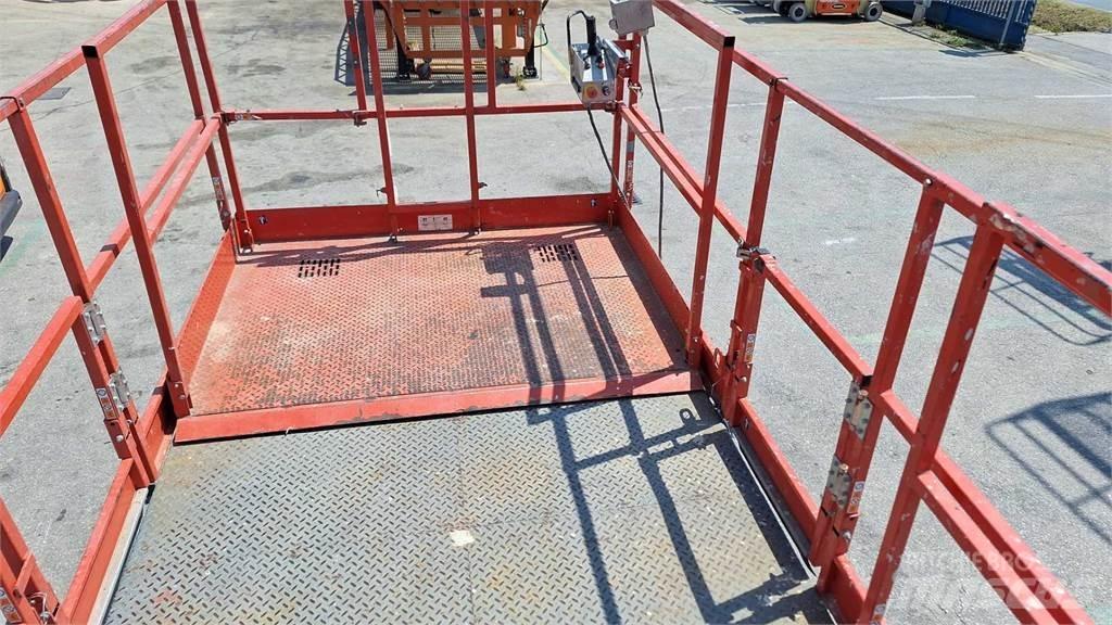 SkyJack 8841RT Makasli platformlar