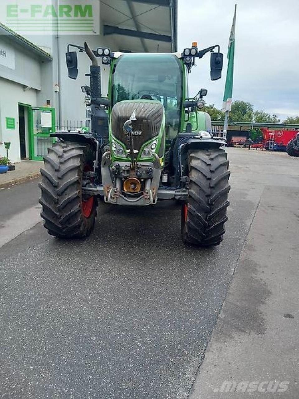 Fendt 724 vario s4 Traktörler