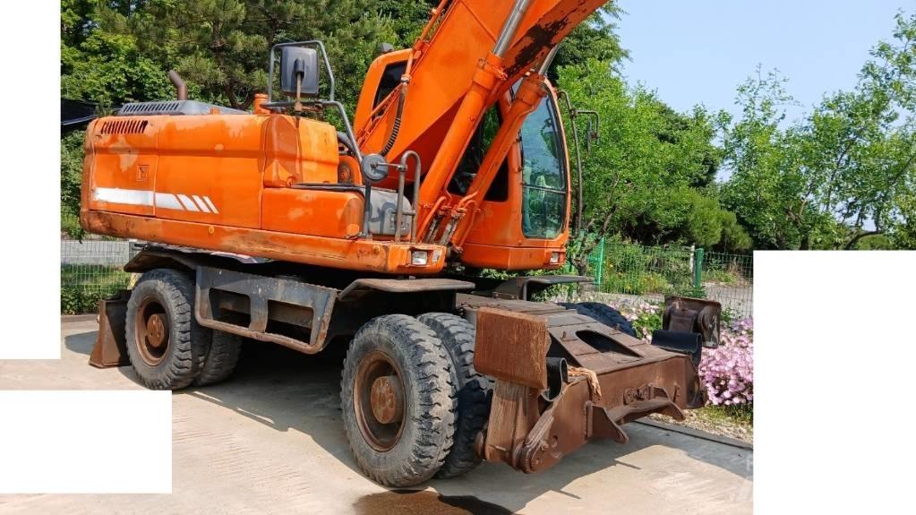 Doosan DX 210 W Lastik tekerli ekskavatörler