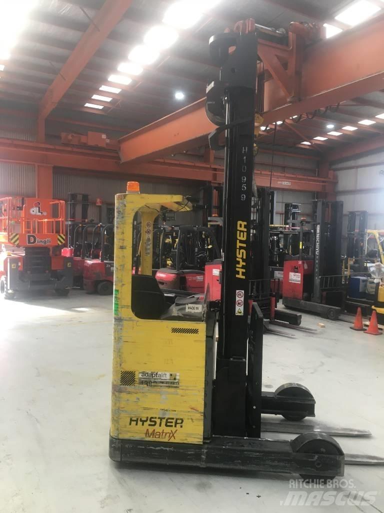 Hyster R1.6 Reach truck - depo içi istif araçları