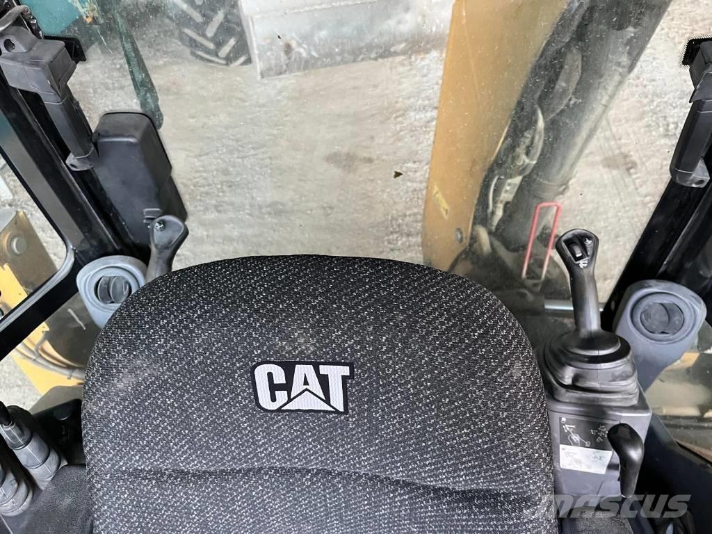 CAT 432 F 2 Kazıcı yükleyiciler - beko loder