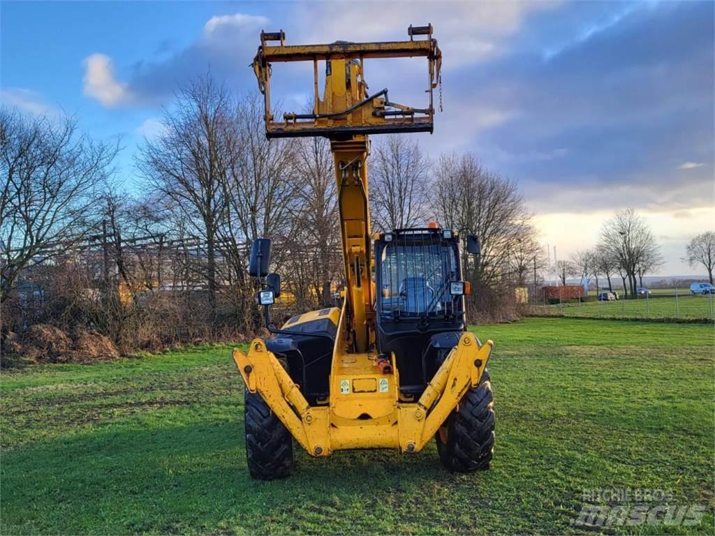 JCB 533-105 Teleskopik personel platformları