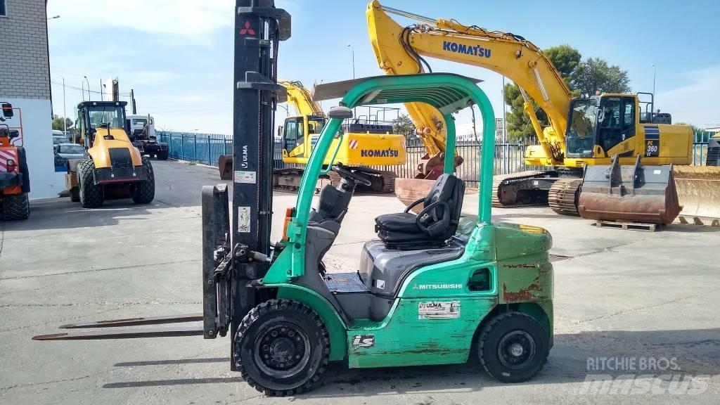 Mitsubishi FD 25 N Dizel forkliftler