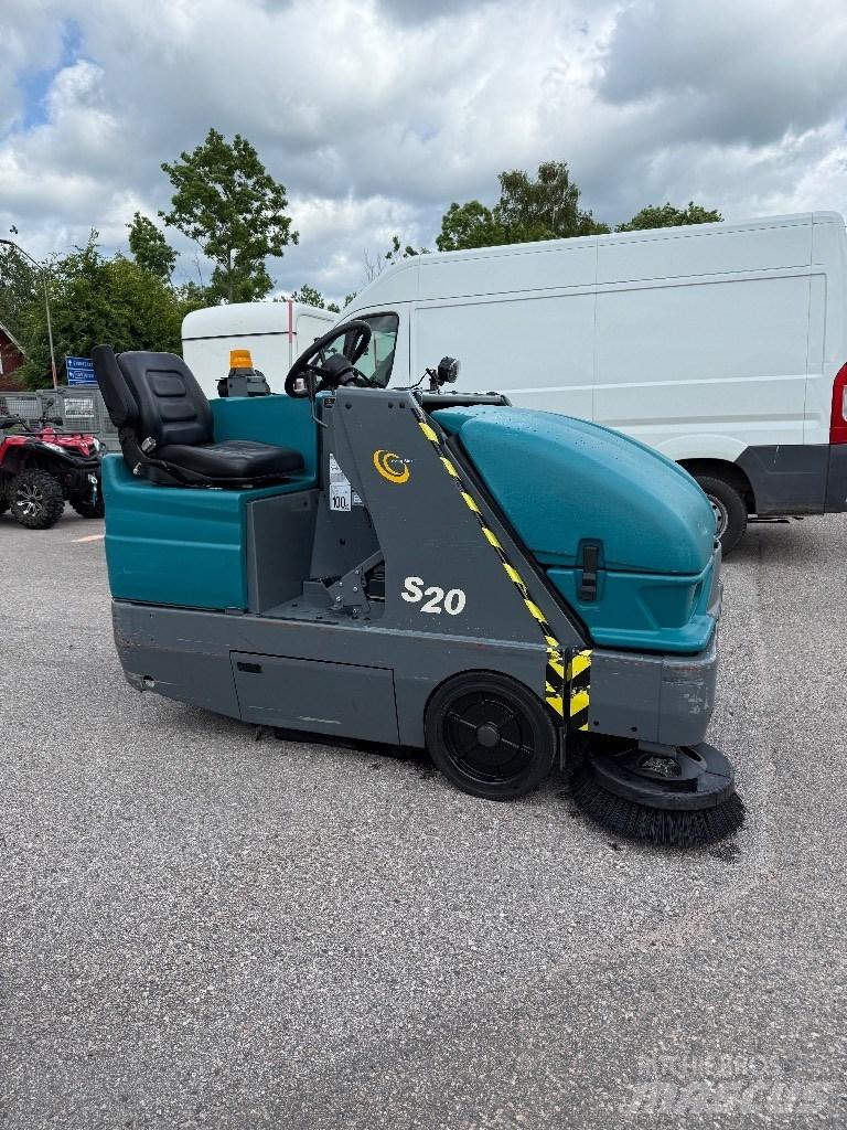 Tennant S20 İç mekan süpürme makineleri