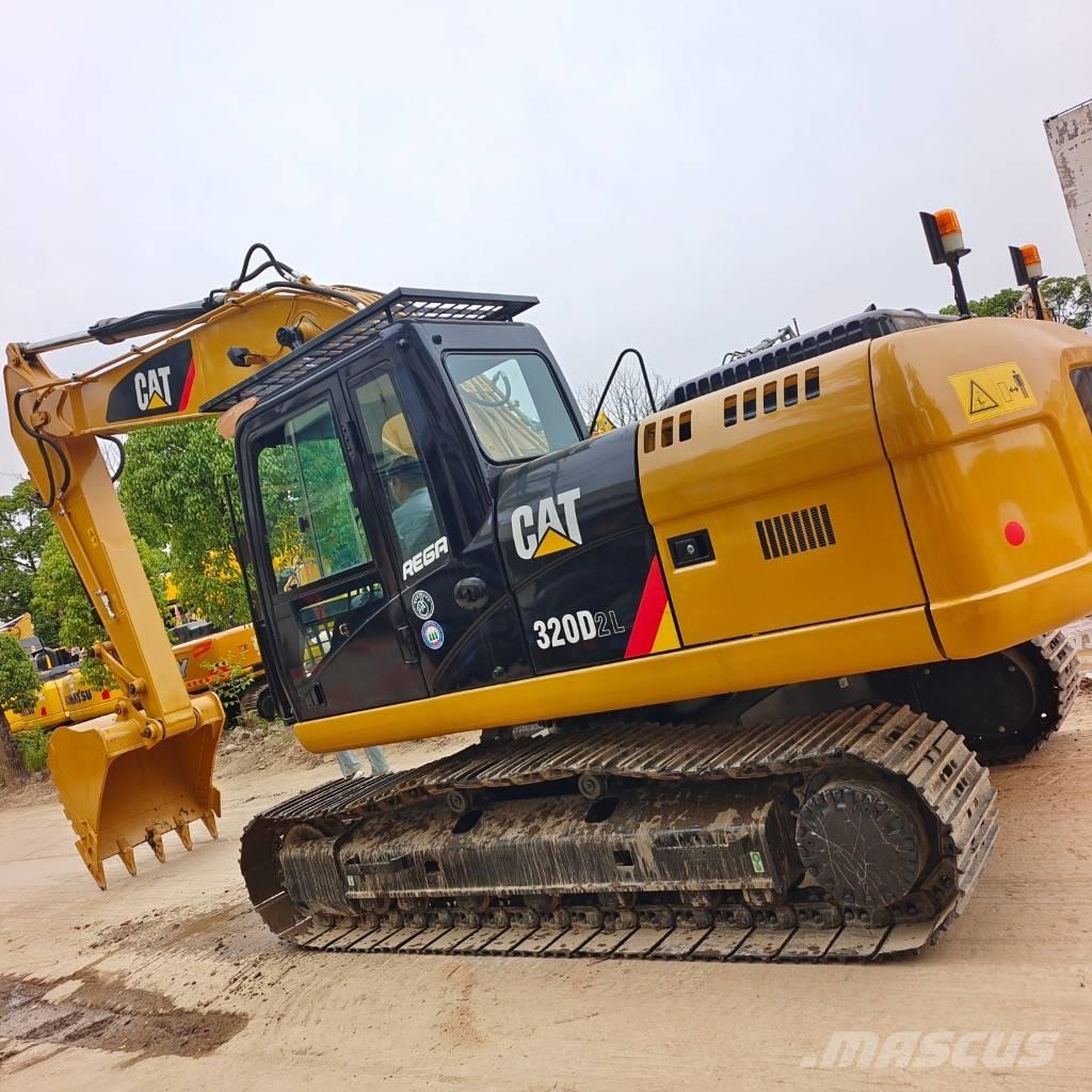 CAT 320 D 2L Paletli ekskavatörler