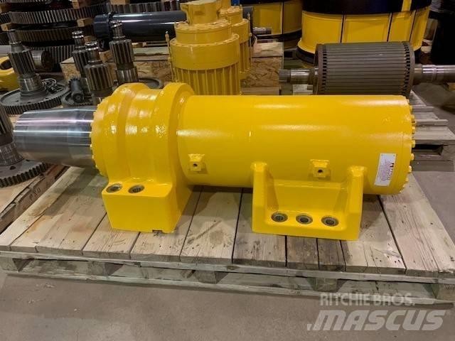 Komatsu 830 E Belden kirma kaya kamyonu