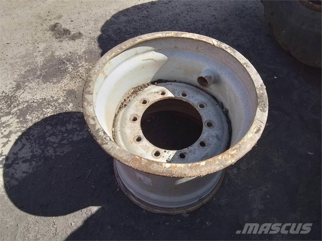 Valmet 901 22x24,5 Lastikler