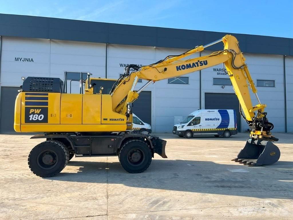 Komatsu PW 180-11 Lastik tekerli ekskavatörler