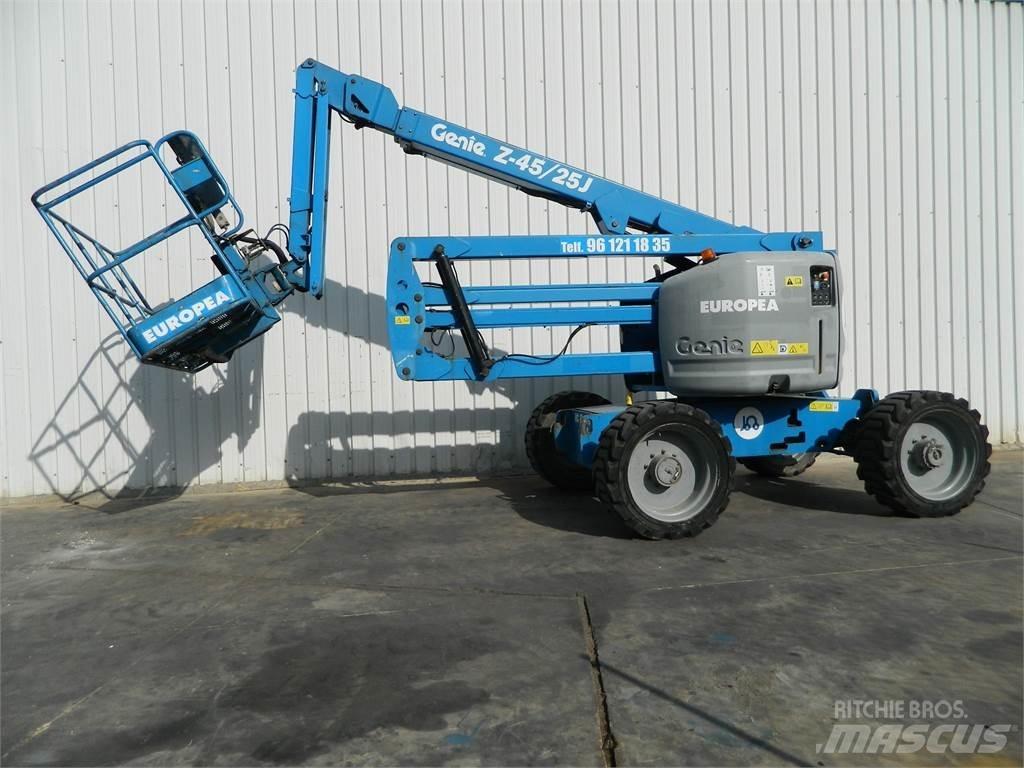 Genie Z45 25J Körüklü personel platformları