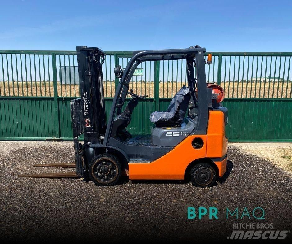 Toyota 8 FG CU 25 LPG'li forkliftler