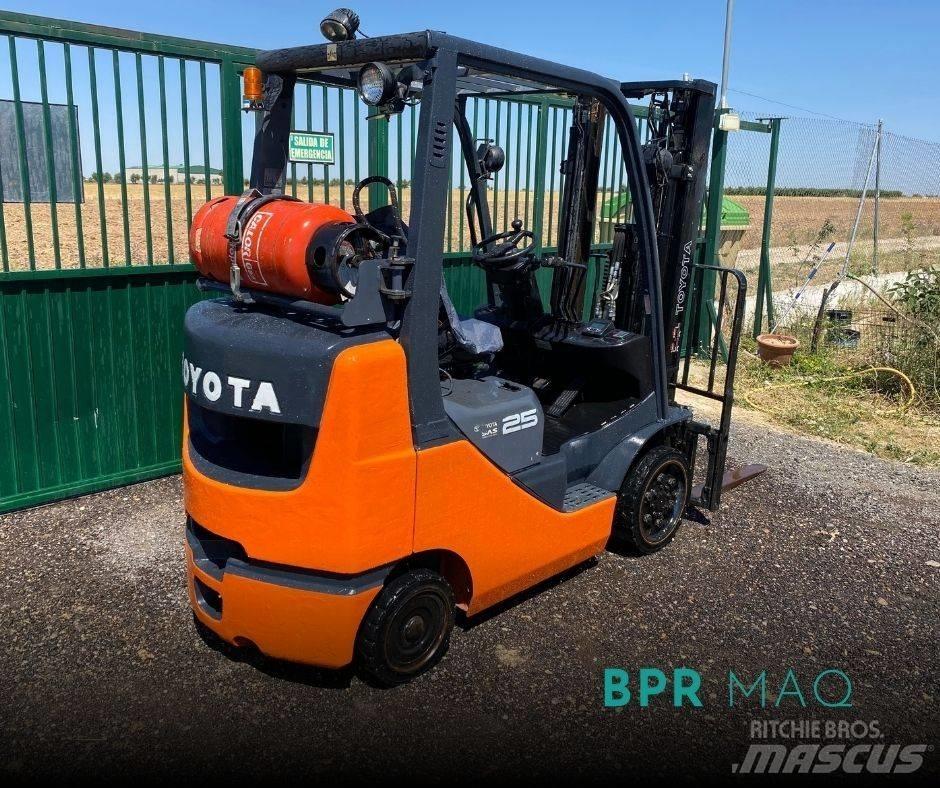 Toyota 8 FG CU 25 LPG'li forkliftler