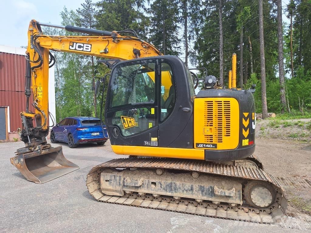 JCB JZ 140 LC Paletli ekskavatörler