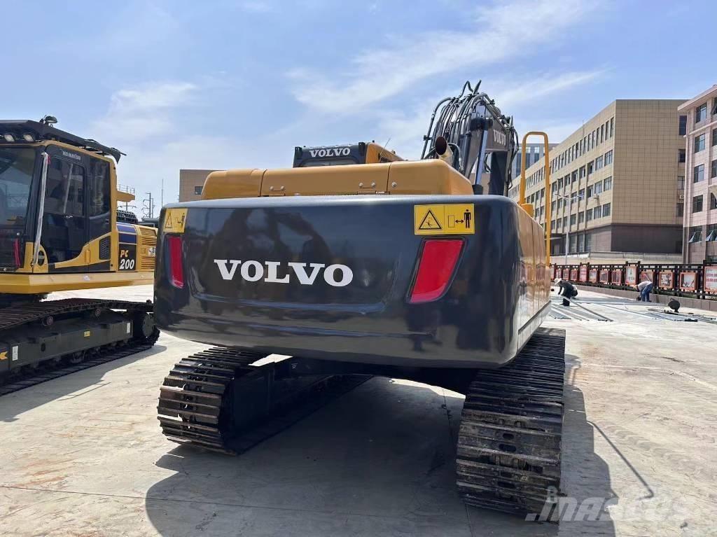 Volvo EC 210 B LC Paletli ekskavatörler