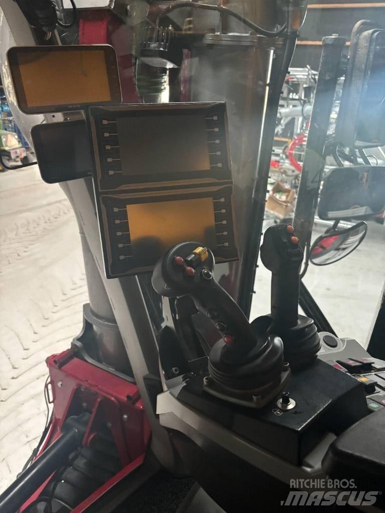 Vredo VT 7028 Sivi gübre ve ilaç tankerleri