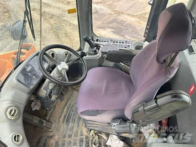 Doosan DL 300 Tekerlekli yükleyiciler