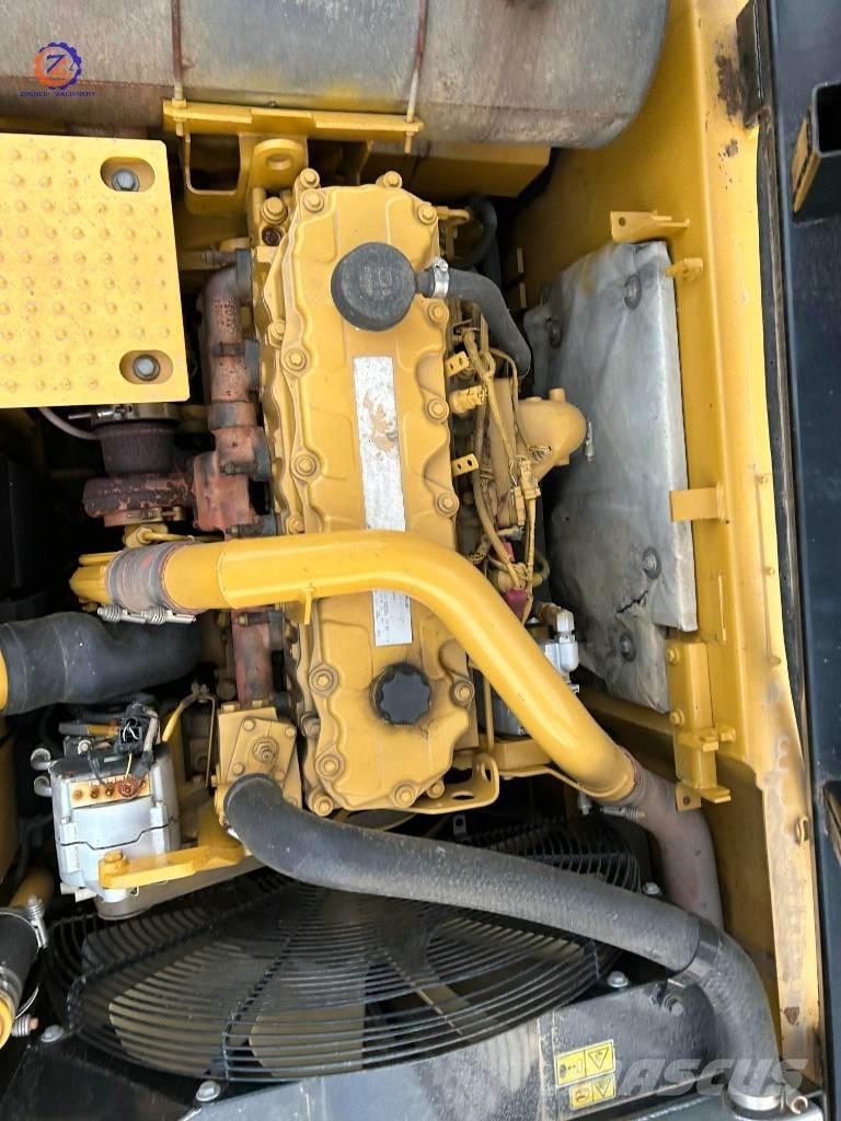 CAT 326 D Paletli ekskavatörler