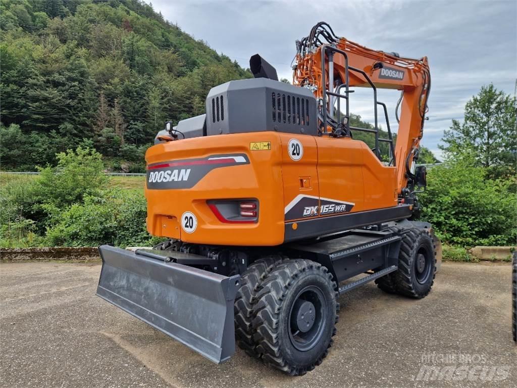 Doosan DX165WR-7 Lastik tekerli ekskavatörler