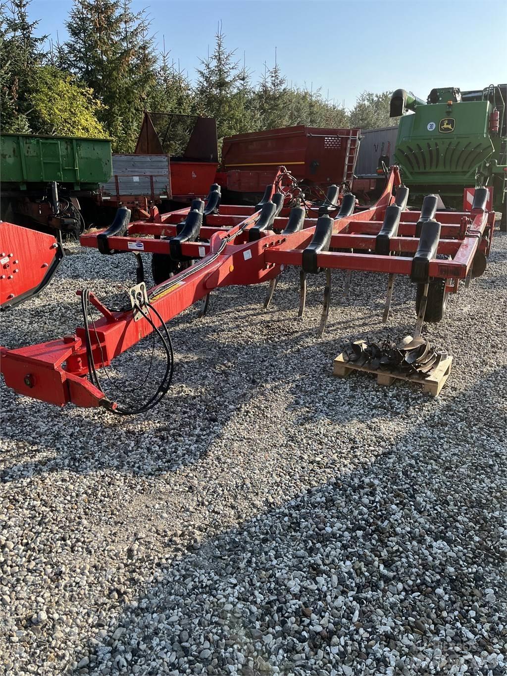 Horsch Tiger 4 AS Tirmiklar