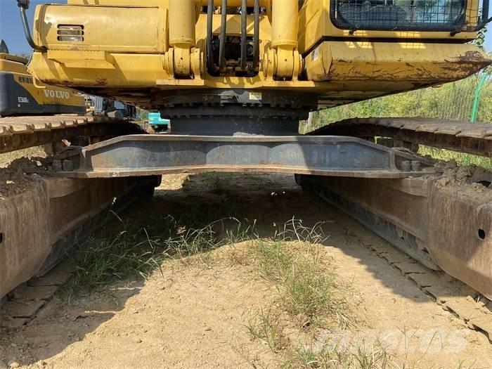 Komatsu PC450-8 Paletli ekskavatörler