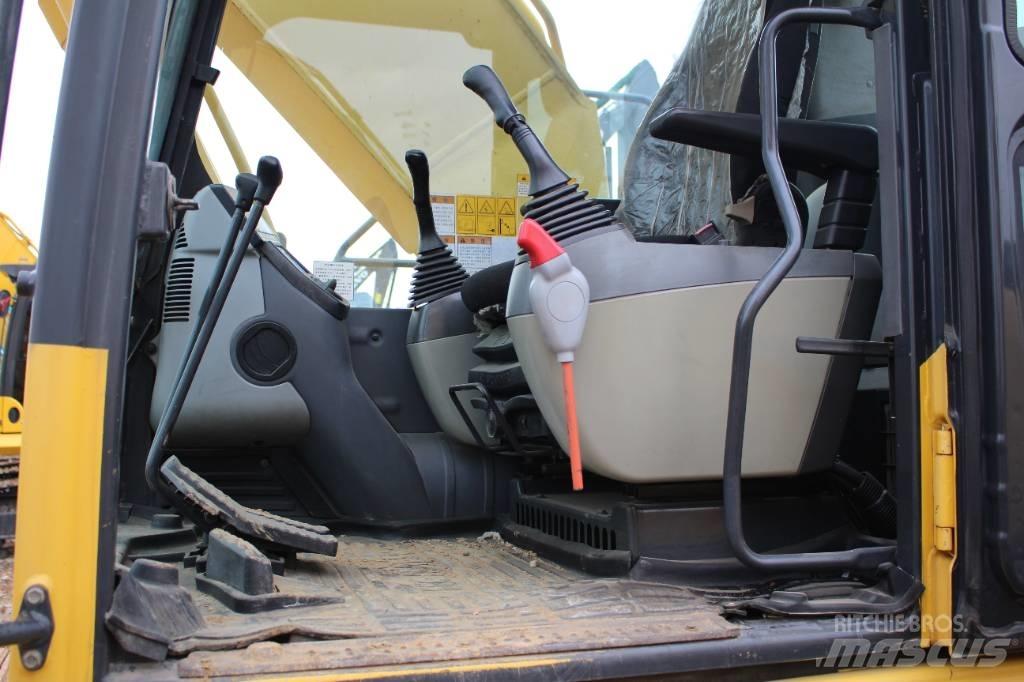 Komatsu PC 240 LC-8 Paletli ekskavatörler