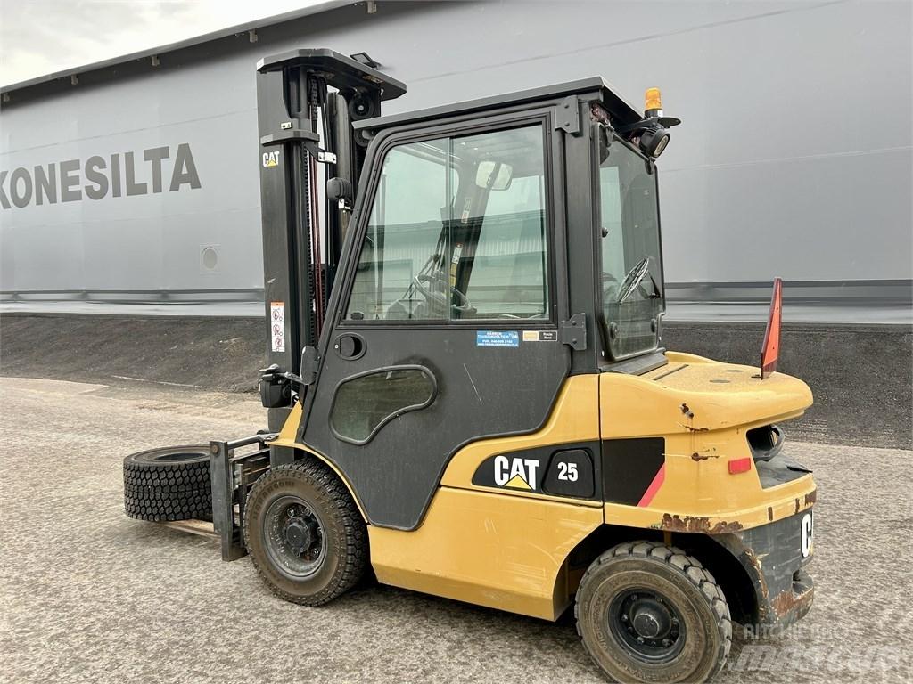 CAT DP 25 NT Dizel forkliftler