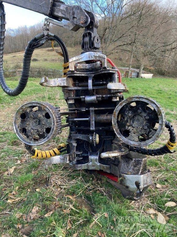 Komatsu 370.2 Agaç kesme robotlari
