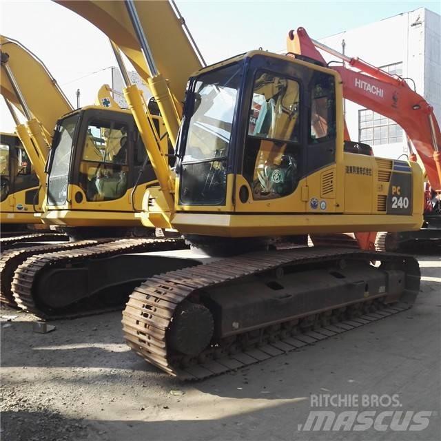 Komatsu PC 240 Paletli ekskavatörler