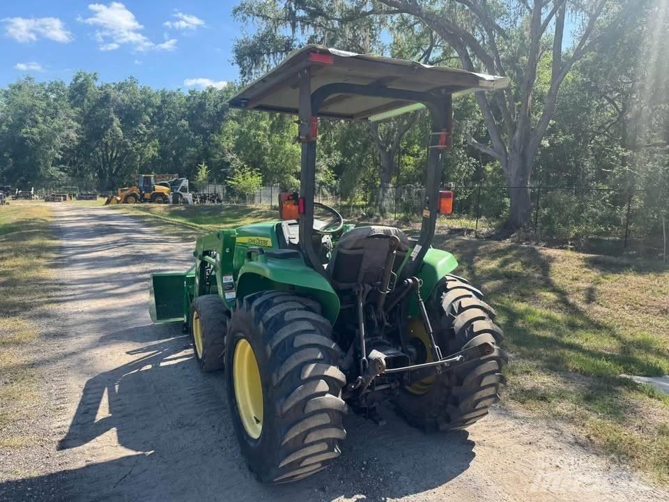 John Deere 3038 E Traktörler