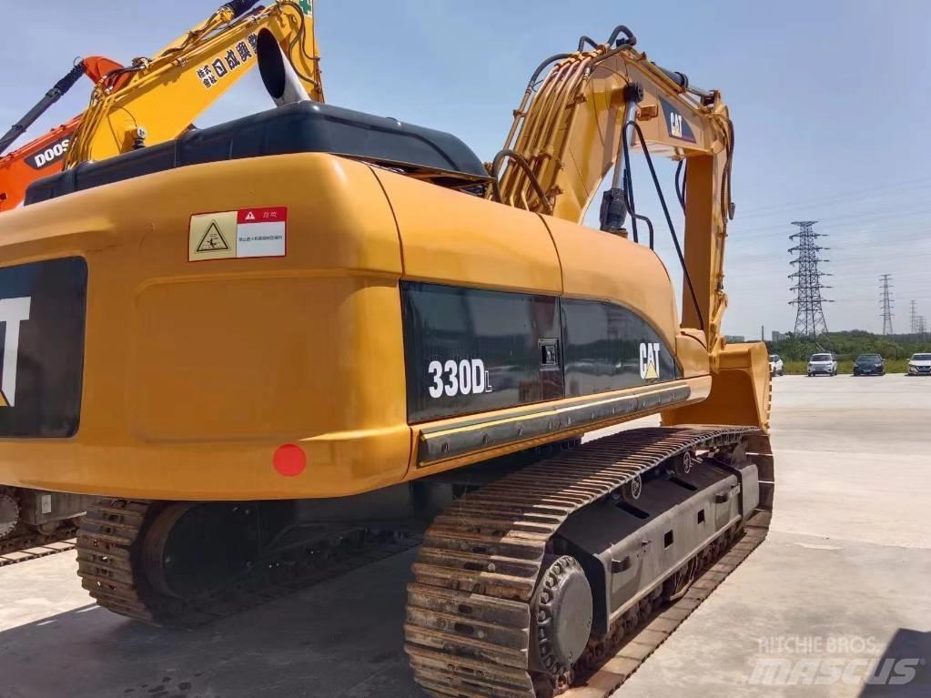 CAT 330 Paletli ekskavatörler