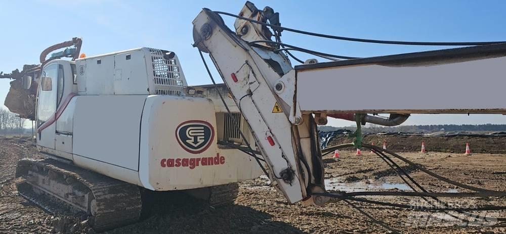Casagrande B175XP Kazik ve ankraj makinalari
