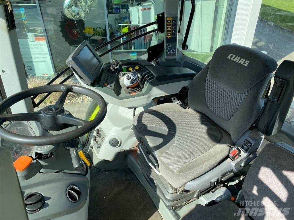 CLAAS AXION 810 Traktörler