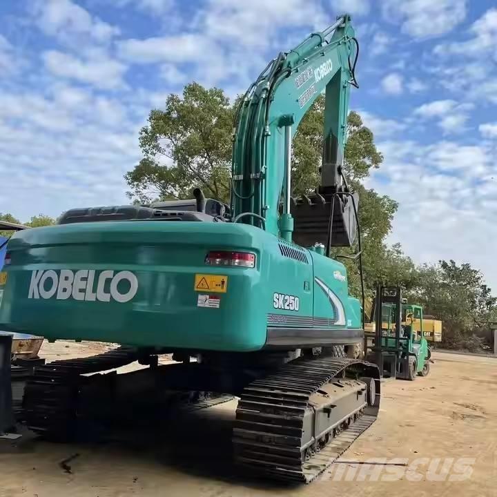 Kobelco SK 250 Paletli ekskavatörler