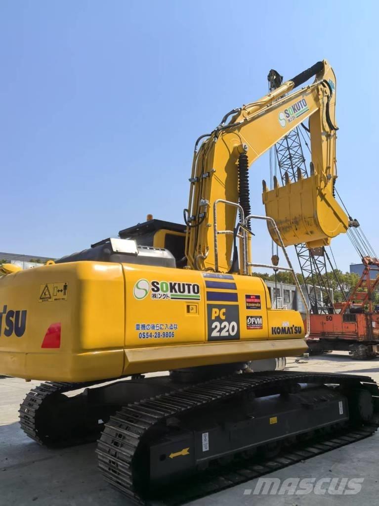 Komatsu PC 220-8 Paletli ekskavatörler