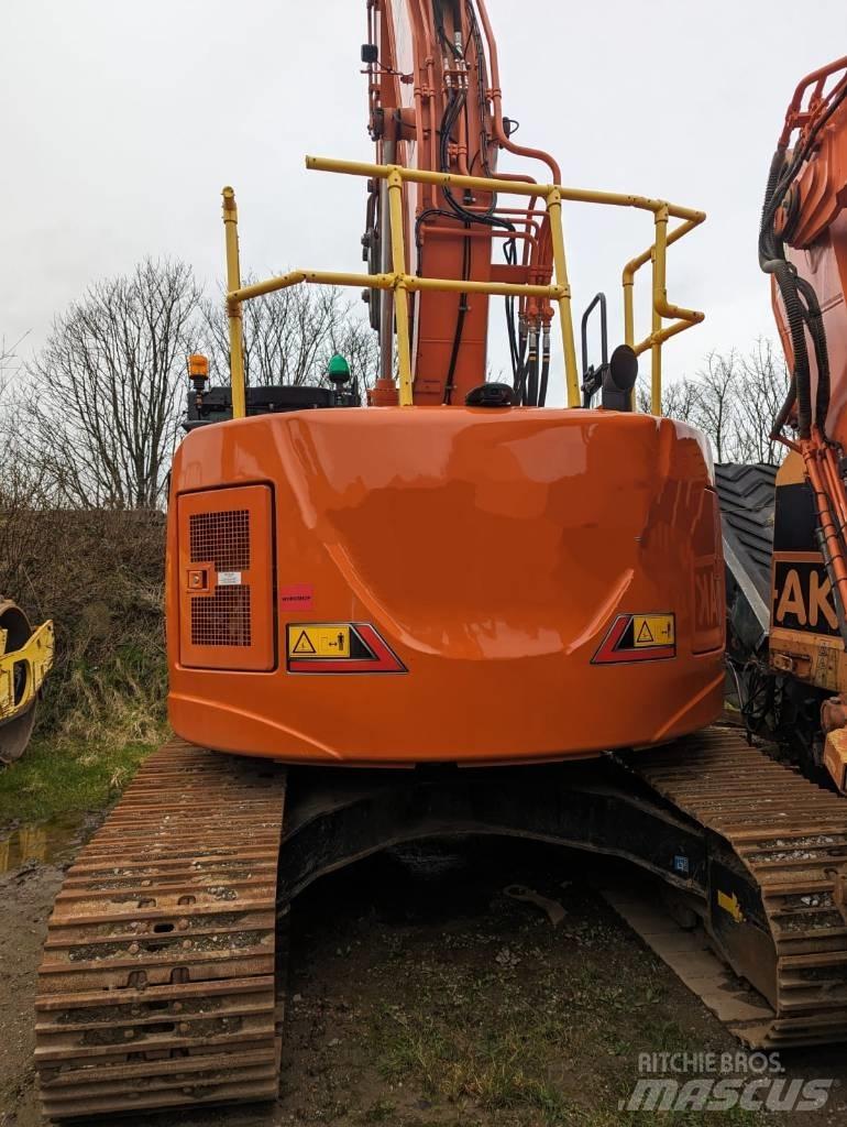 Hitachi ZX225US-7 Paletli ekskavatörler