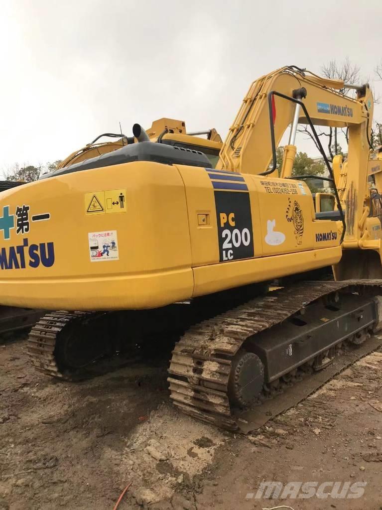 Komatsu PC 200-7 Paletli ekskavatörler