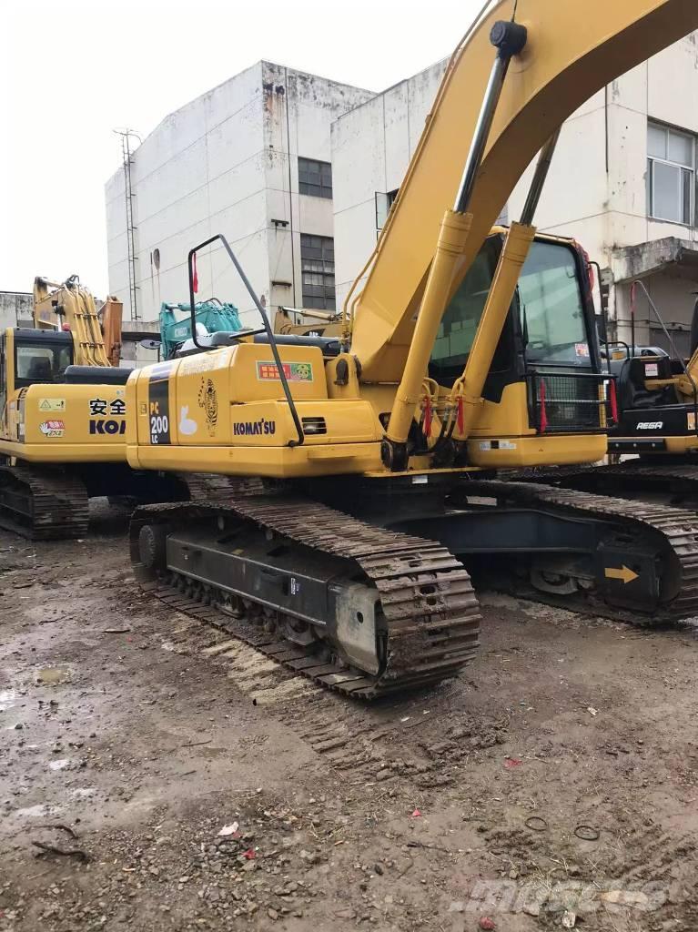 Komatsu PC 200-7 Paletli ekskavatörler