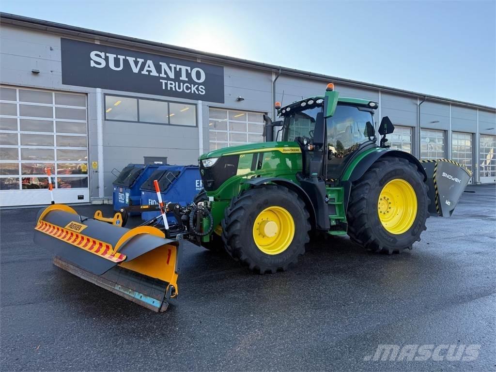 John Deere 6R 250 Traktörler