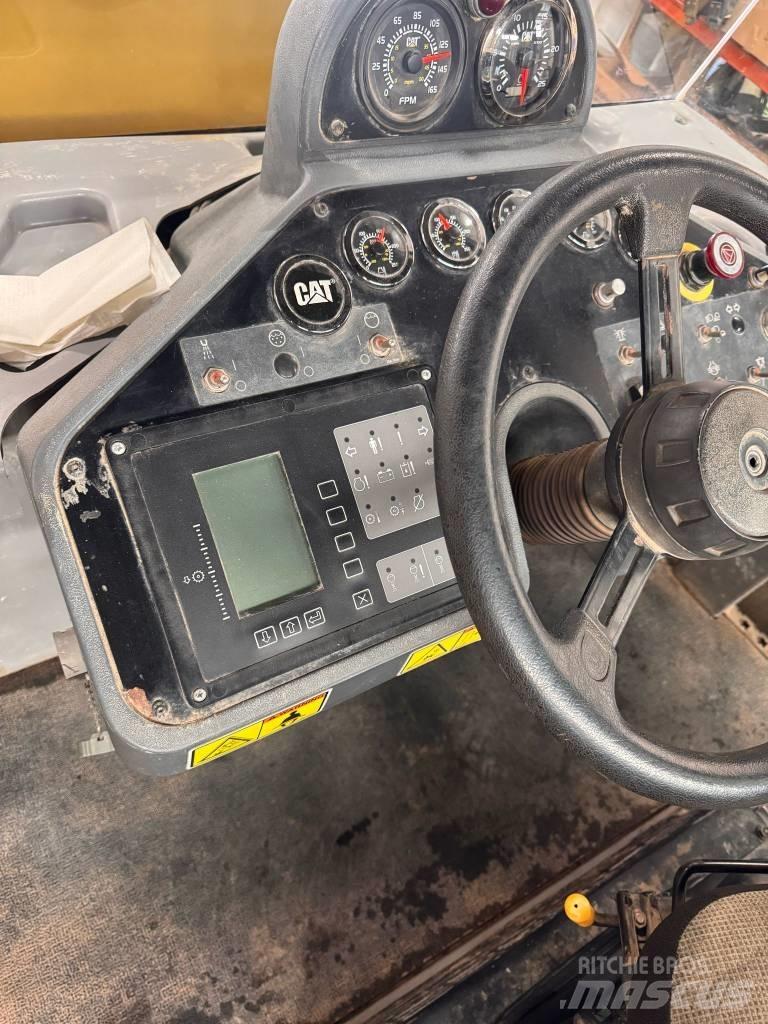 CAT RM 300 Asfalt geri dönüsüm makinalari