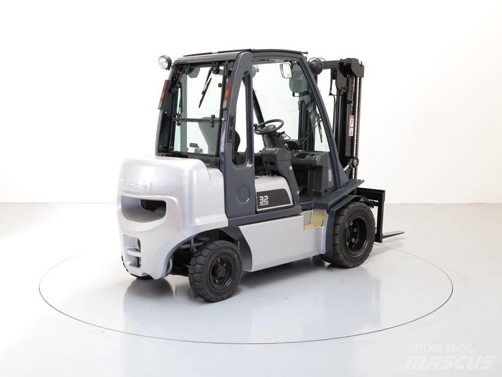 Nissan FD01A18Q Dizel forkliftler