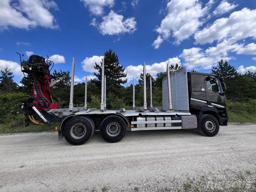 Renault Kerax 6x4 Yükleme vinçleri