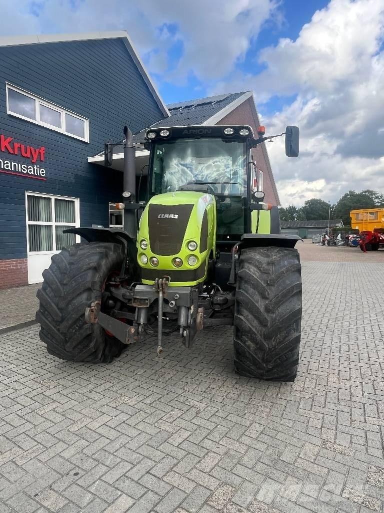 CLAAS Arion 640 Cis Traktörler