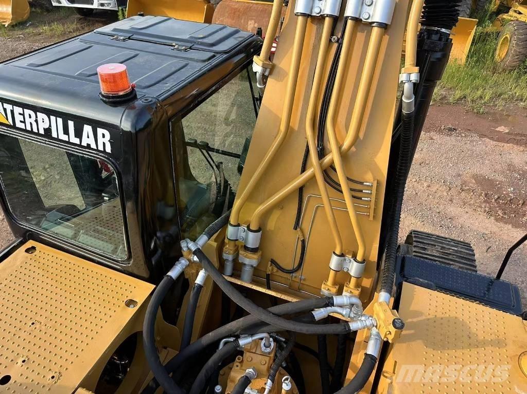 CAT 330D Paletli ekskavatörler