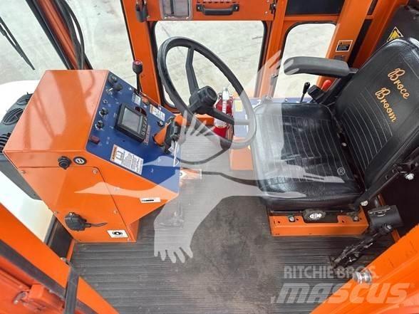 Broce RCT350 Cadde süpürücüler
