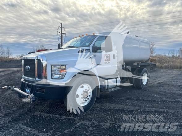 F & R F750 Tomruk çekicileri