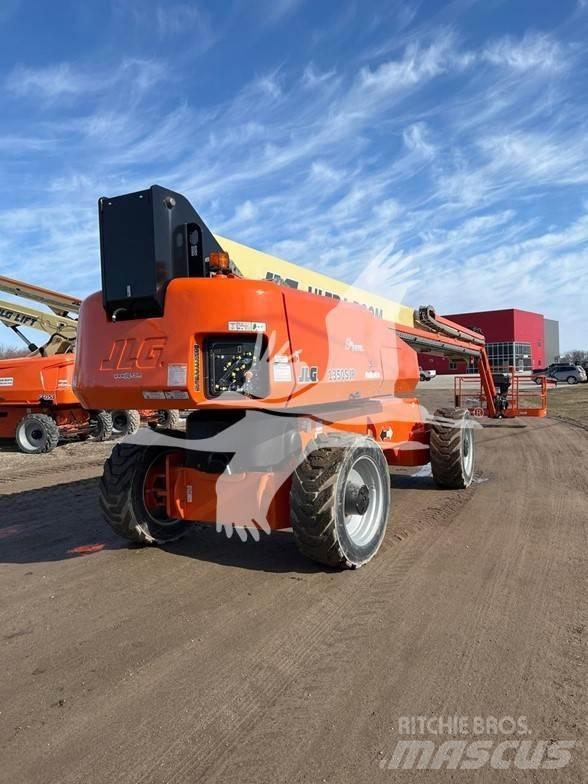 JLG 1350SJP Teleskopik personel platformları