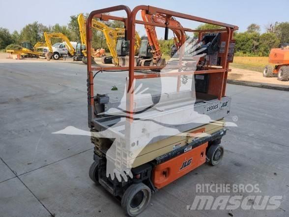 JLG 1930ES Makasli platformlar