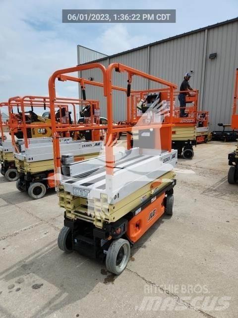 JLG 1930ES Makasli platformlar