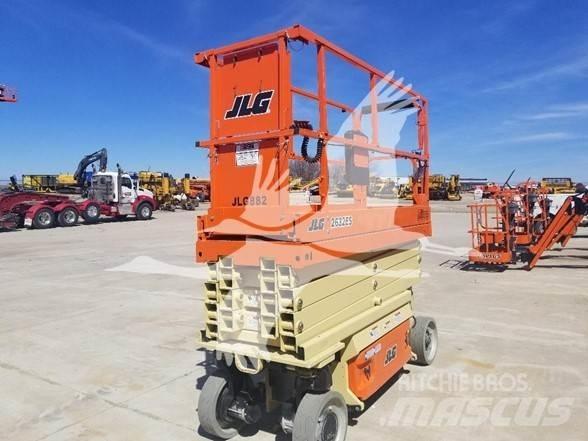 JLG 2632ES Makasli platformlar